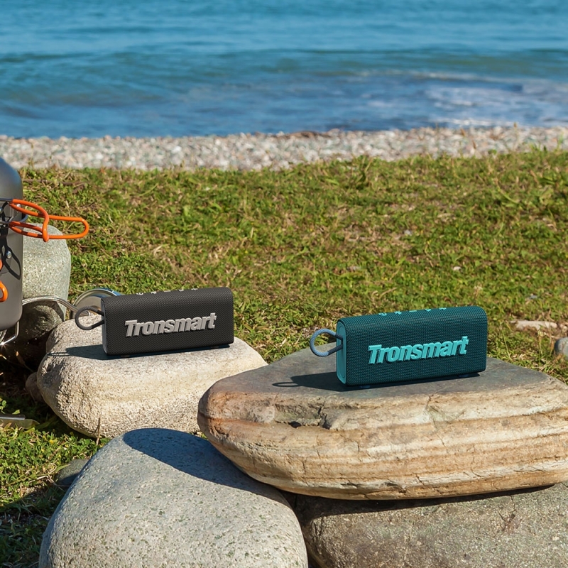 Tronsmart Trip Hordozható Bluetooth Hangszóró, 10 W, Bluetooth 5.3, IPX7, Akár 20 Óra Üzemidő, TWS, Fekete